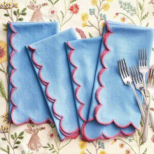 Pottery Barn Scallop Border Cotton/Linen Napkins - Set of 4